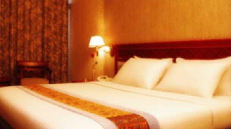 סוראבאיה Weta International Hotel מראה חיצוני תמונה