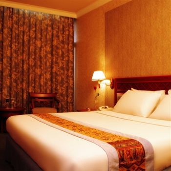 סוראבאיה Weta International Hotel מראה חיצוני תמונה
